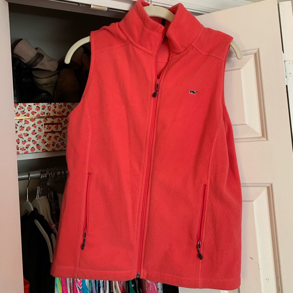 EUC Vineyard Vines Vest